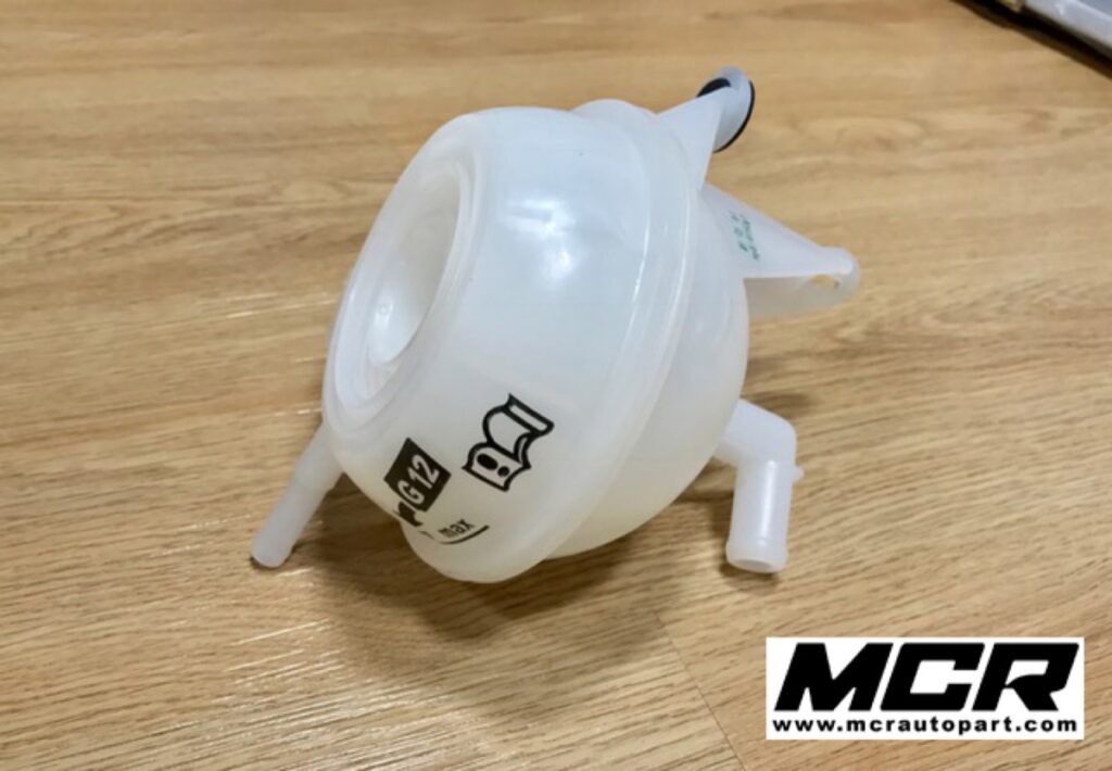 กระป๋องน้ำ Porsche Cayenne Hybrid ลูกเล็ก อะไหล่แท้ จาก MCR Autoparts