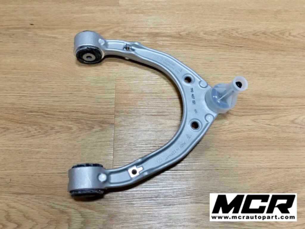ปีกนกบน Porsche Cayenne Hybrid Diesel Turbo อะไหล่แท้ จาก MCR Autoparts