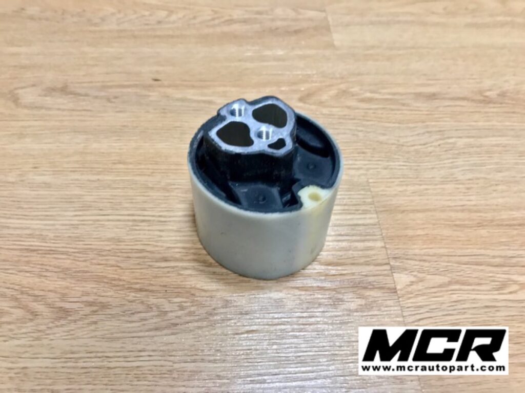 ยางแท่นเกียร์ Porsche Cayenne Hybrid Diesel อะไหล่แท้ จาก MCR Autoparts