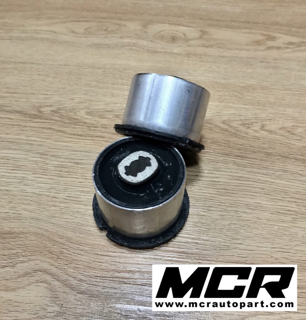 บูชปีกนก Porsche Panamera อะไหล่แท้ จาก MCR Autoparts
