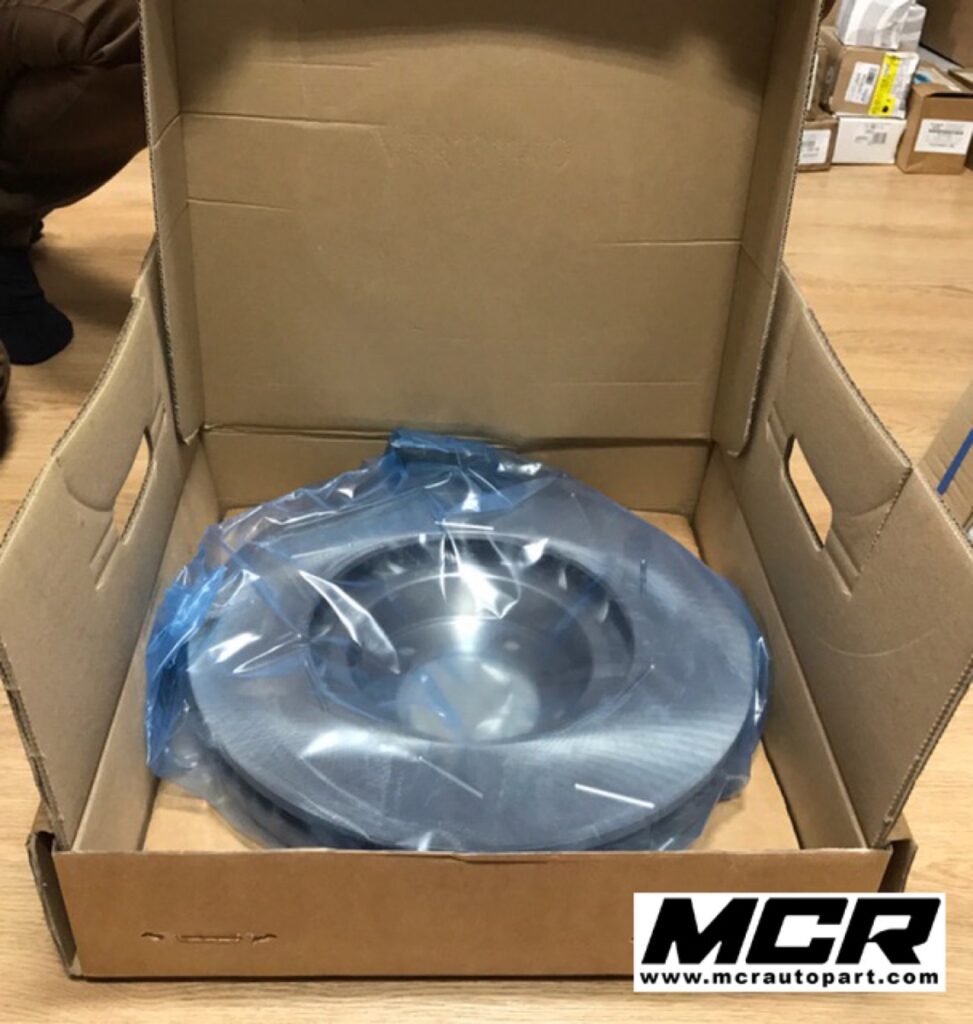 จานเบรคหน้า Porsche Panamera อะไหล่แท้ จาก MCR Autoparts