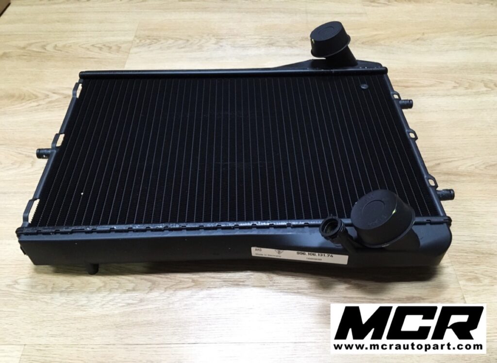 หม้อน้ำ Porsche 996 GT2 อะไหล่แท้ จาก MCR Autoparts