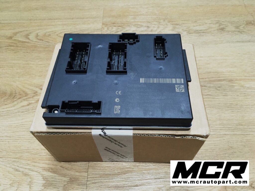 กล่อง Front module Porsche Cayenne อะไหล่แท้ จาก MCR Autoparts