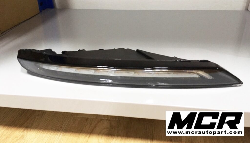 ไฟ Daylight Porsche Macan อะไหล่แท้ จาก MCR Autoparts