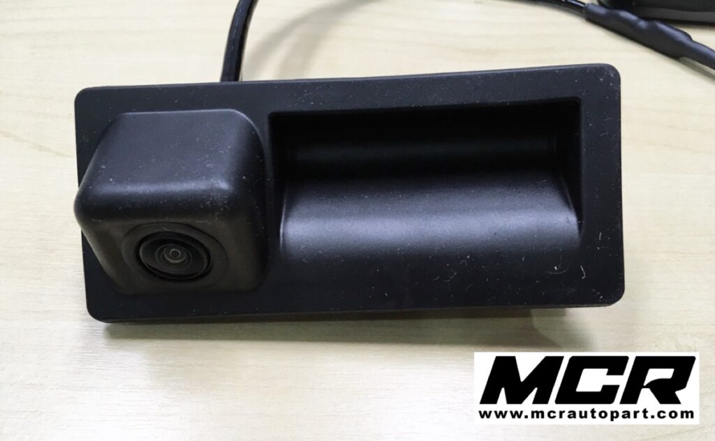 กล้องหลังฝาท้าย Porsche Cayenne Hybrid,Diesel,Turb อะไหล่แท้ จาก MCR Autoparts