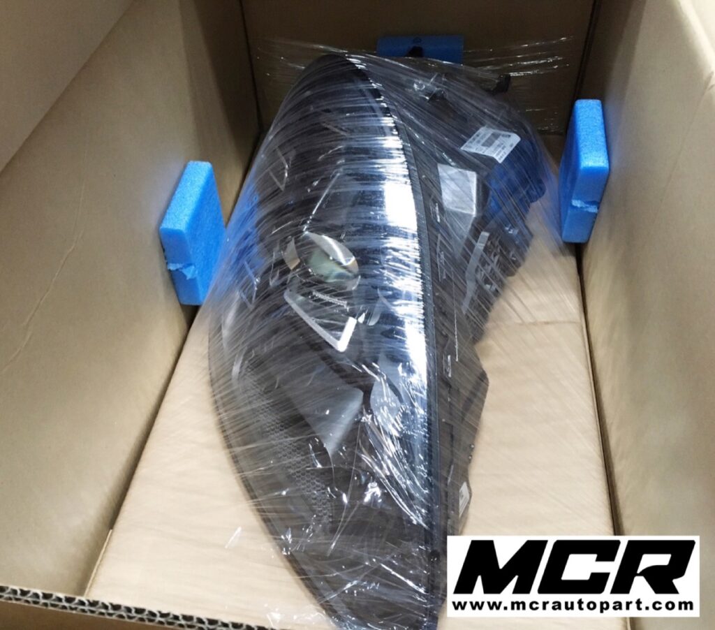 ไฟหน้า Porsche 718 อะไหล่แท้ จาก MCR Autoparts