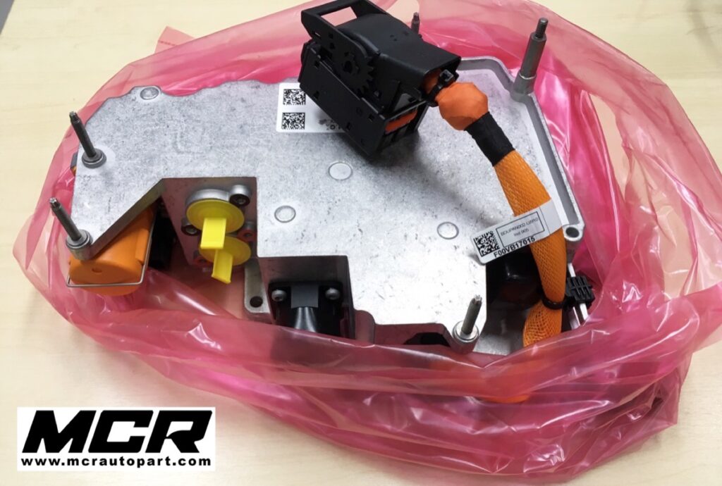 ตัวคอนโทรล แบตเตอรี่ Porsche Cayenne 958 hybrid อะไหล่แท้ จาก MCR Autoparts