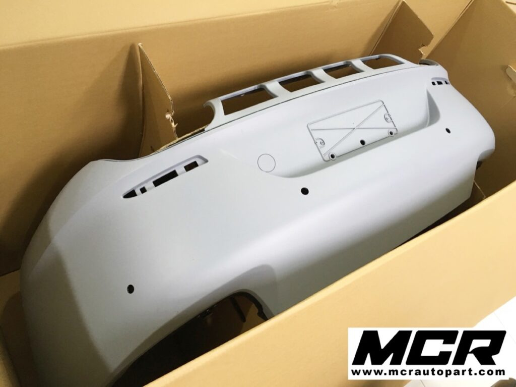 กันชนหลัง Porsche 991 Carrera S อะไหล่แท้ จาก MCR Autoparts