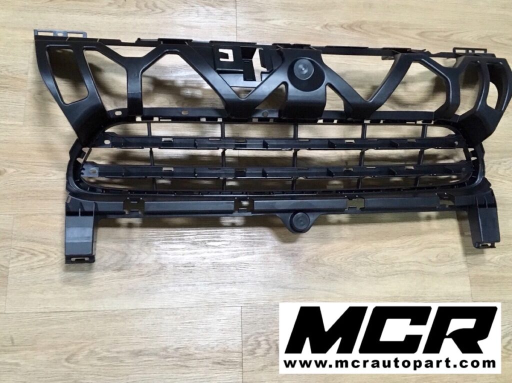 กระจังหน้า Porsche Cayenne 958 อะไหล่แท้ จาก MCR Autoparts