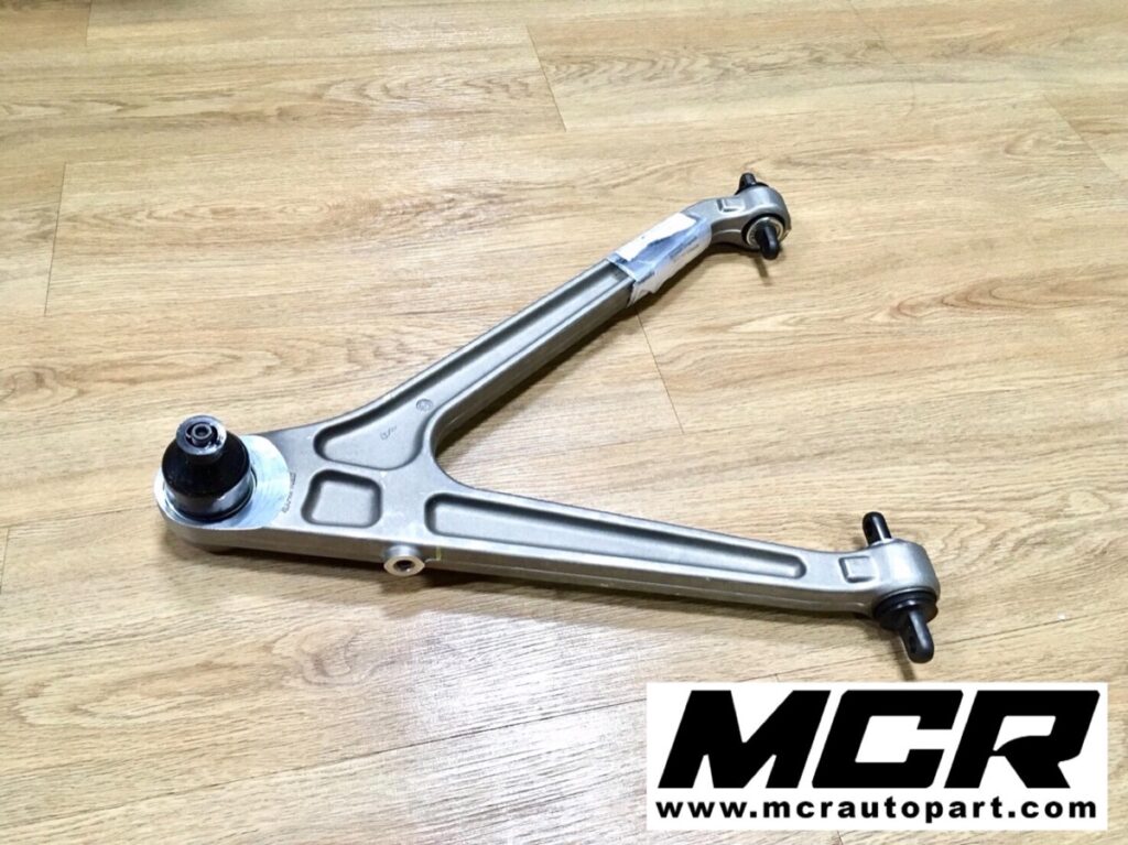 ปีกนก Lamborghini Gallardo อะไหล่แท้ จาก MCR Autoparts