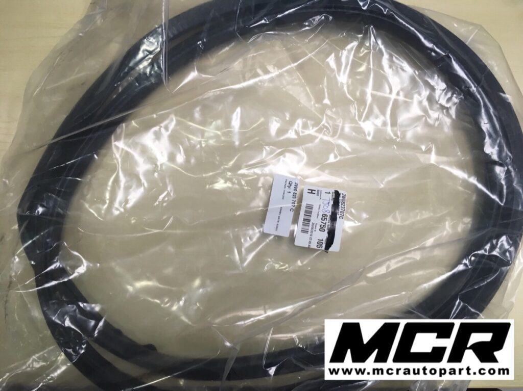 ยางขอบกระโปรงหน้า Bentley Continental อะไหล่แท้ จาก MCR Autoparts