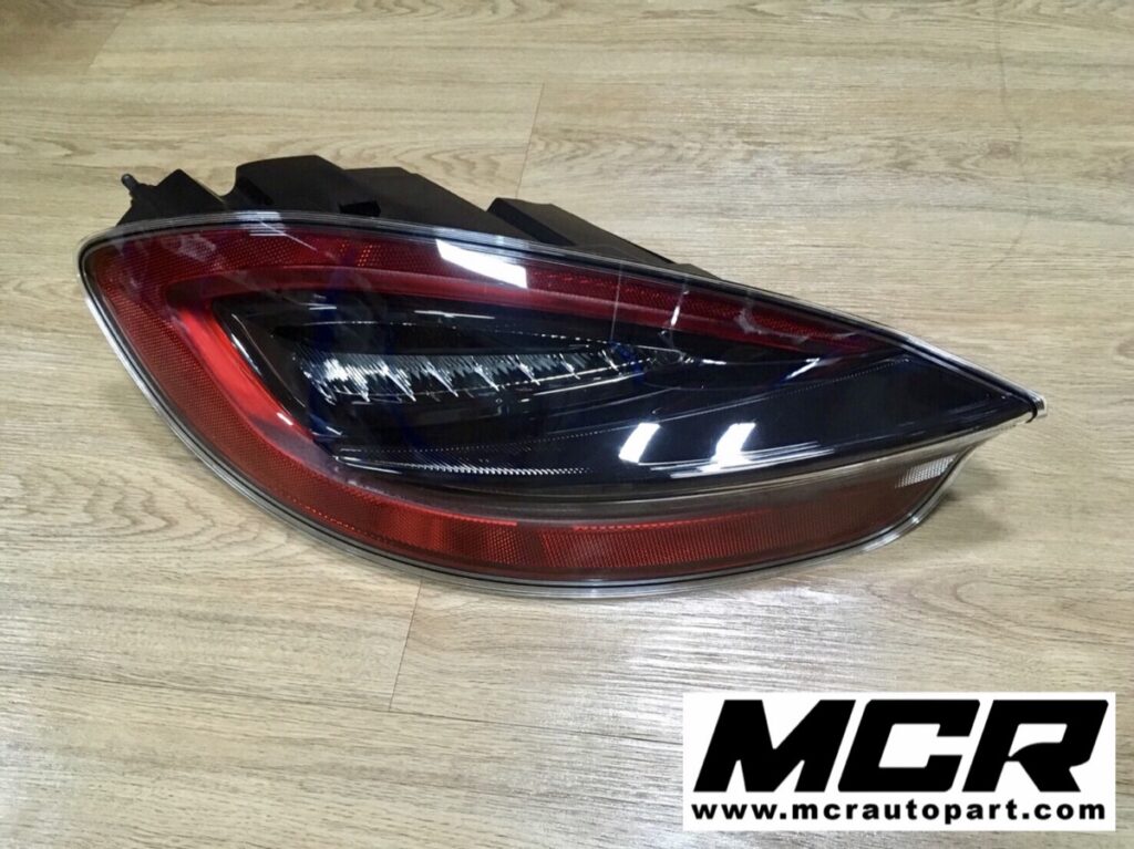 ไฟท้าย Porsche Boxster 981 GTS อะไหล่แท้ จาก MCR Autoparts