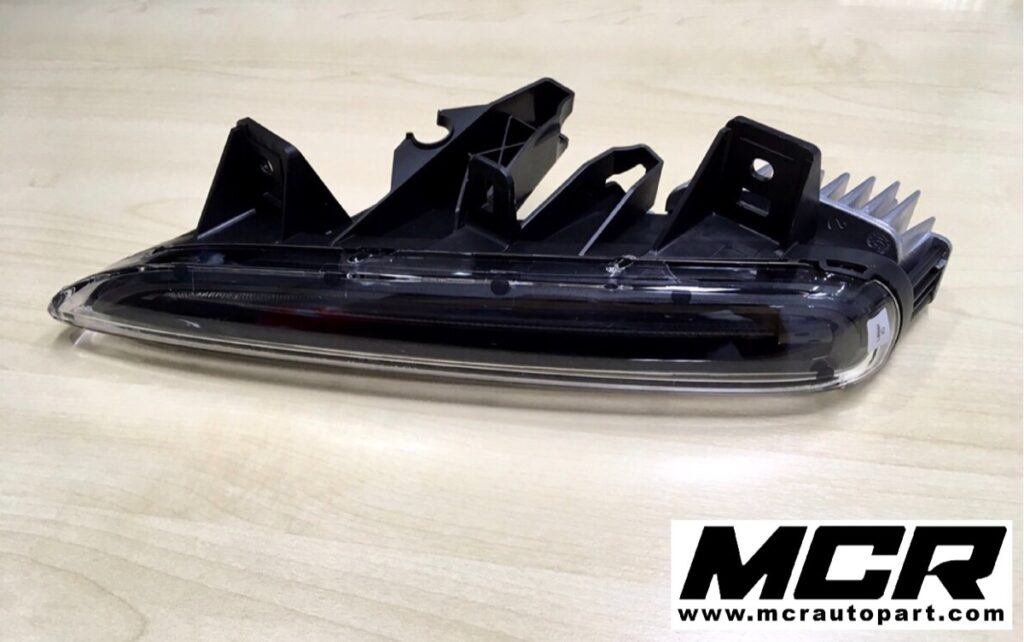 ไฟ daylight Porsche Cayman 981 GT4 อะไหล่แท้ จาก MCR Autoparts