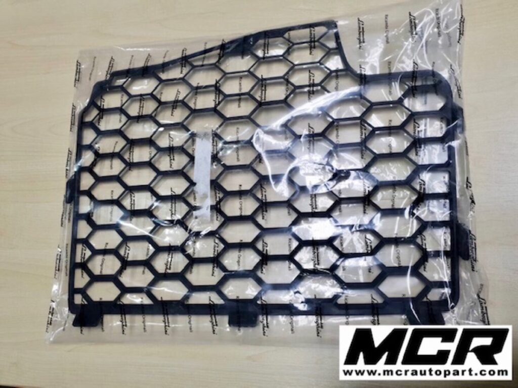 ตะแกรงกันชน Lamborghini LP560 อะไหล่แท้ จาก MCR Autoparts