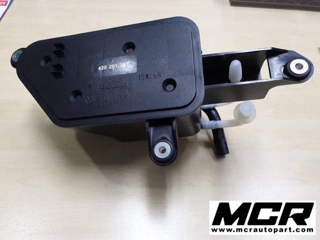 ถังชาโคล Audi R8 อะไหล่แท้ จาก MCR Autoparts