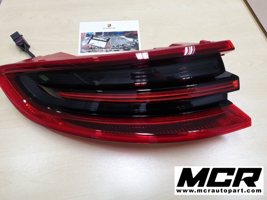 ไฟท้าย porsche Macan อะไหล่แท้ จาก MCR Autoparts