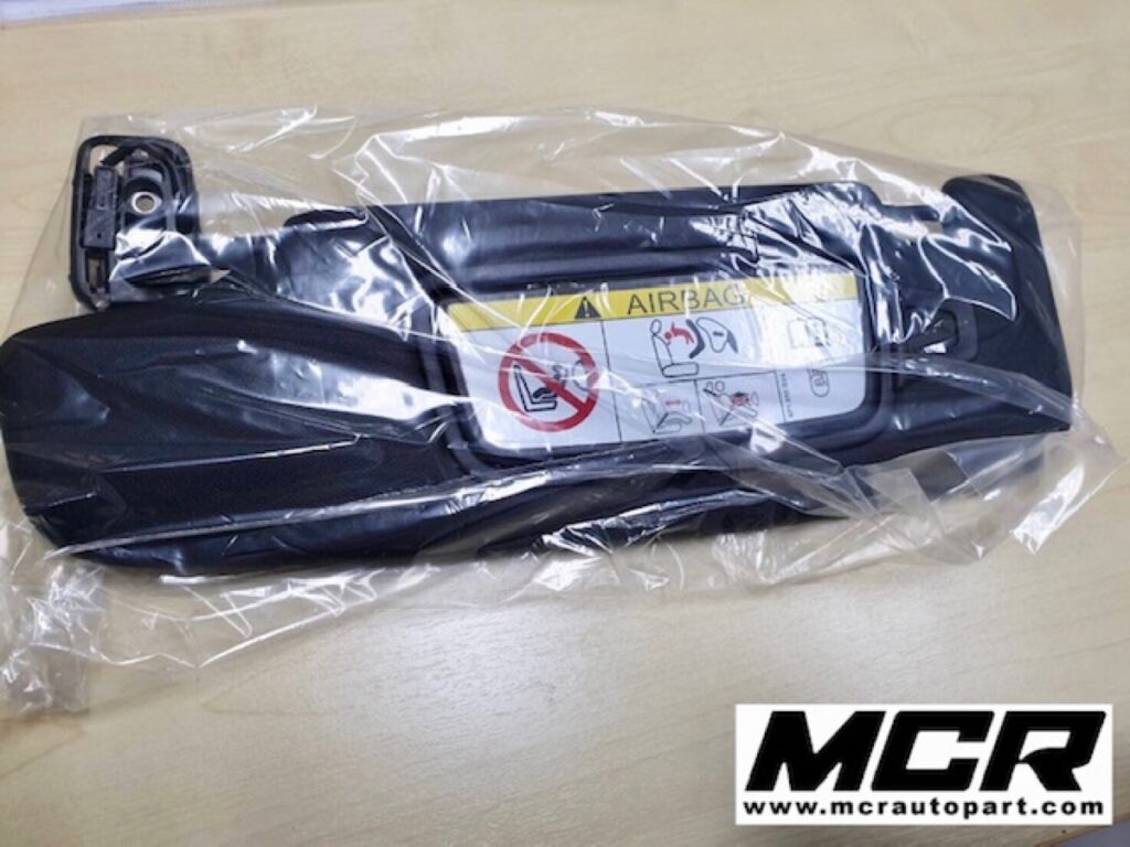 ที่บังแดด Porsche Carrera 991 อะไหล่แท้ จาก MCR Autoparts
