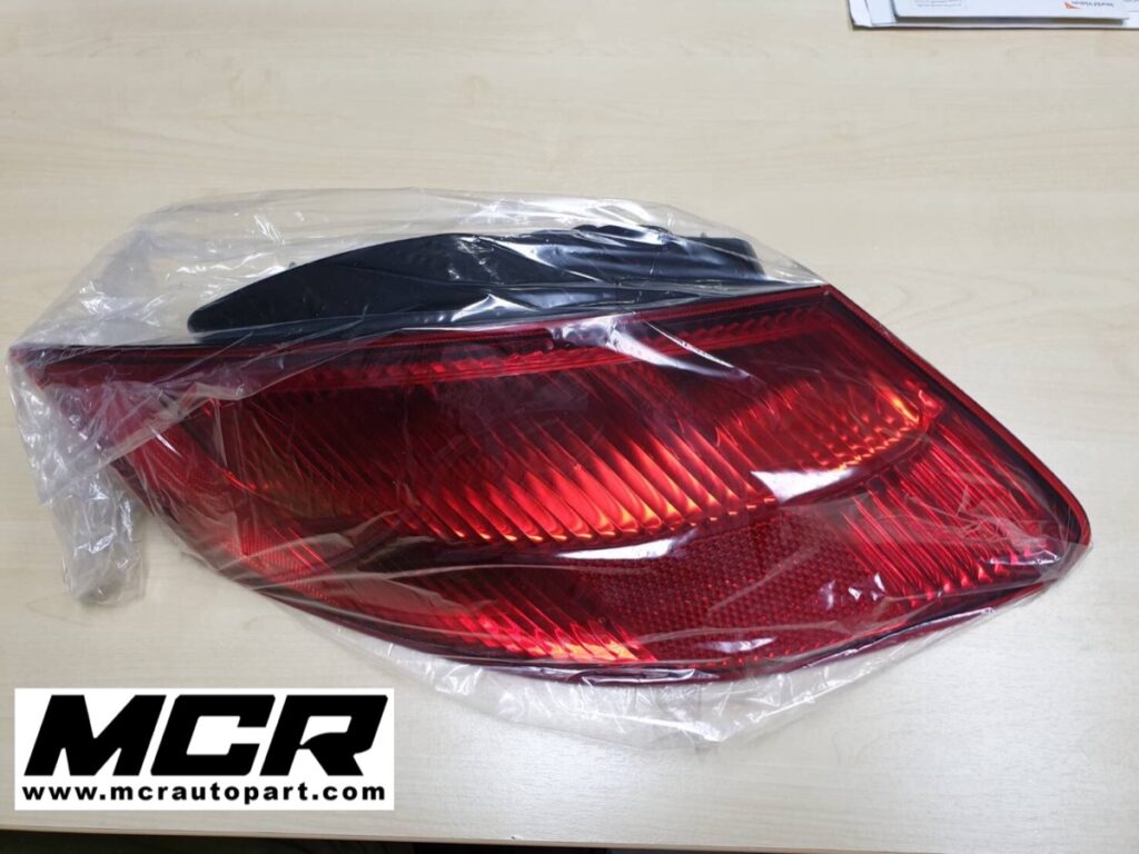 ไฟท้าย 987 mk1 sport version Porsche อะไหล่แท้ จาก MCR Autoparts
