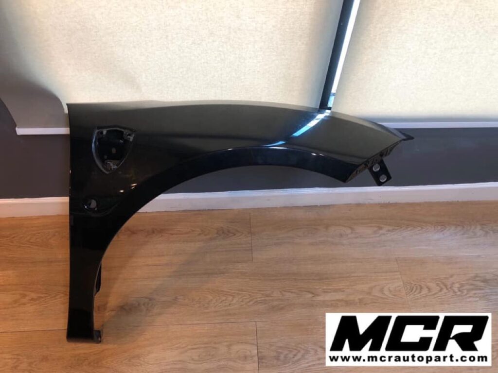 บังโคลนหน้า ferrari 458 อะไหล่แท้ จาก MCR Autoparts