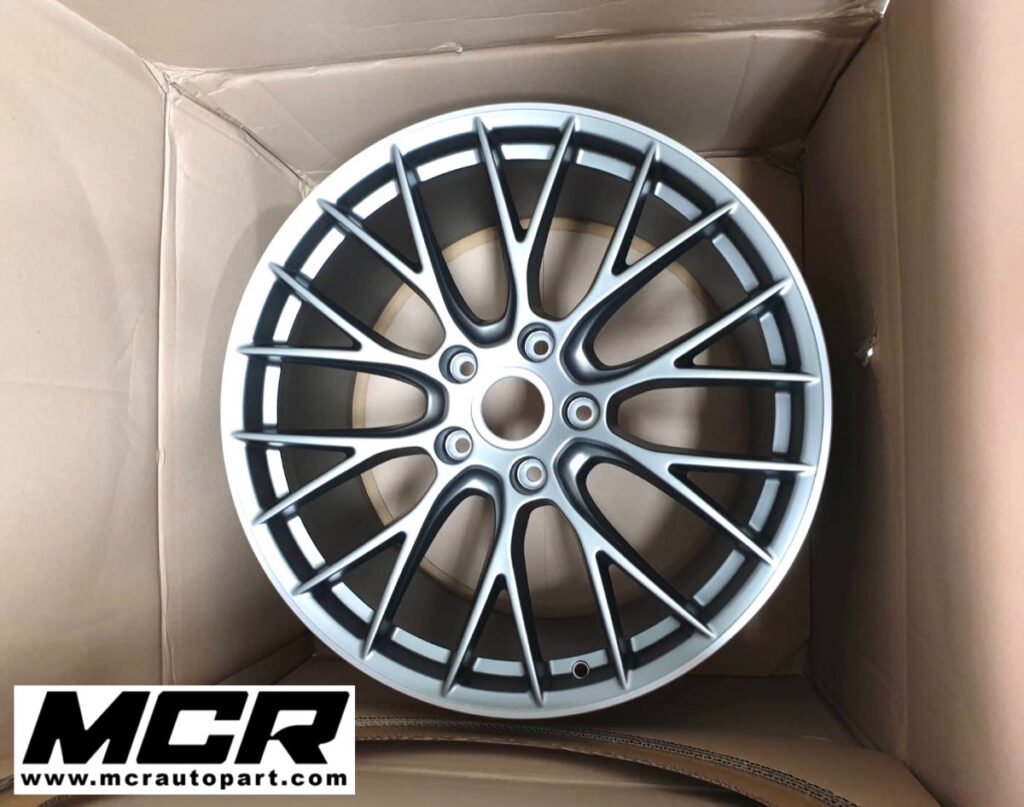 ล้อหลัง Porsche Carrera 991.2 อะไหล่แท้ จาก MCR Autoparts