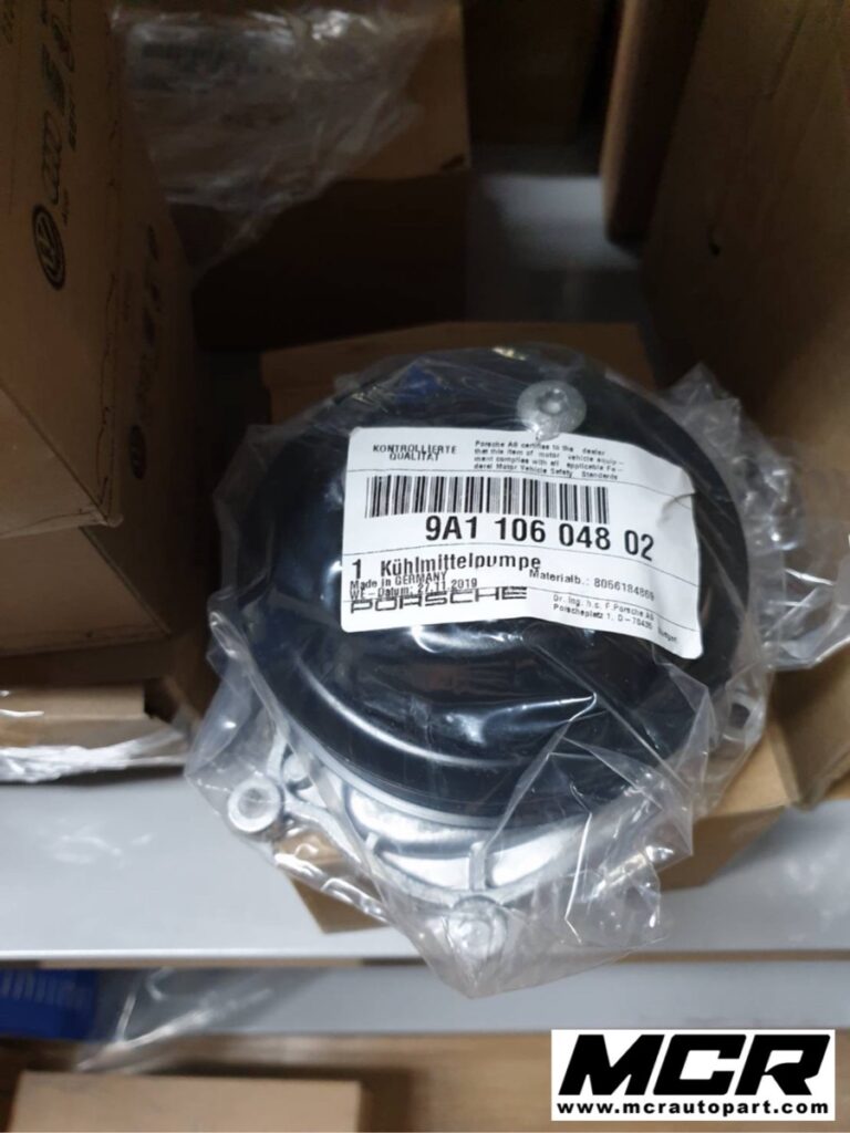 ปั๊มน้ำ Porsche Carrera 997.2 อะไหล่แท้ จาก MCR Autoparts