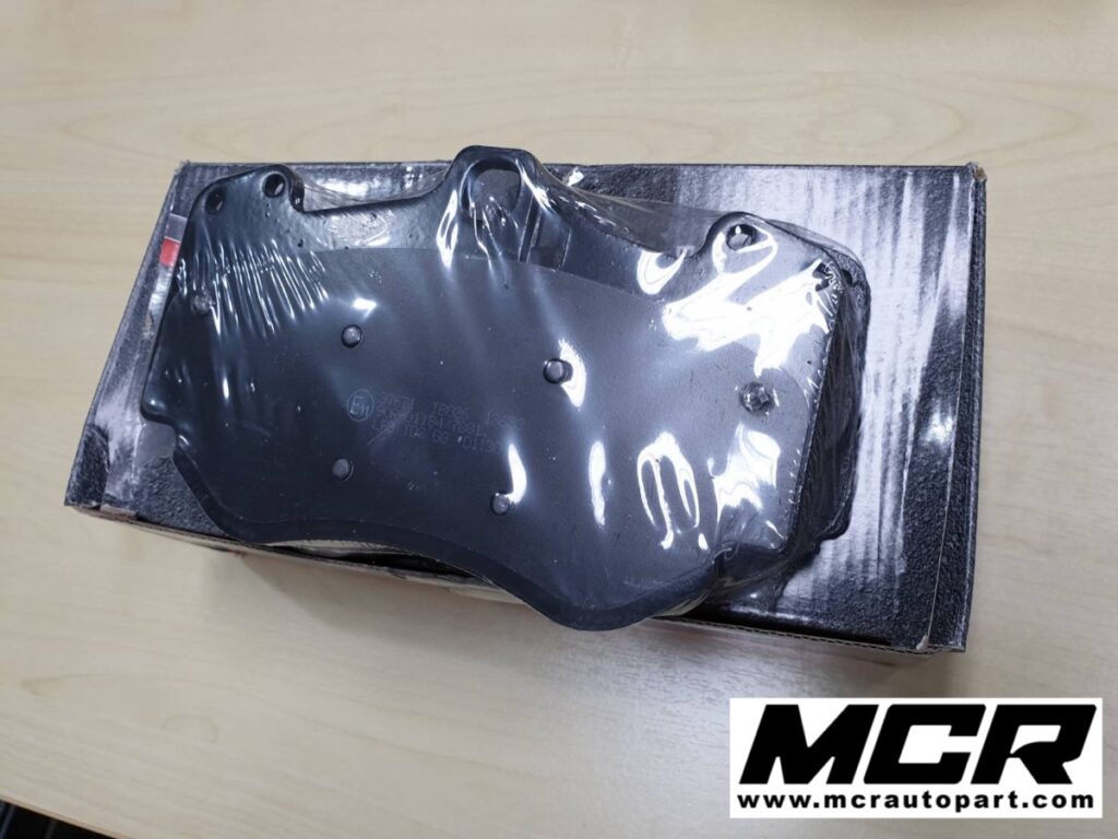 ผ้าเบรค OEM Audi R8 อะไหล่แท้ จาก MCR Autoparts
