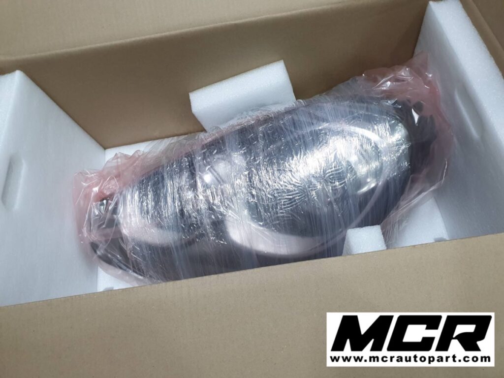 ไฟหน้า Porsche Cayenne E-hybrid อะไหล่แท้ จาก MCR Autoparts