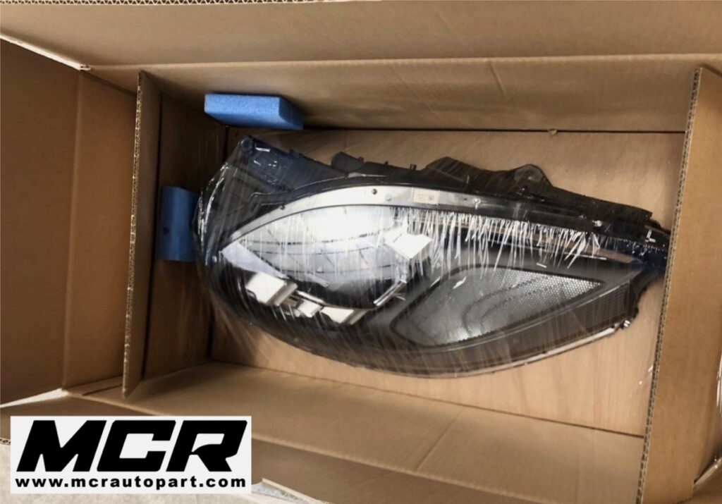 ไฟหน้า Porsche Macan LED version อะไหล่แท้ จาก MCR Autoparts