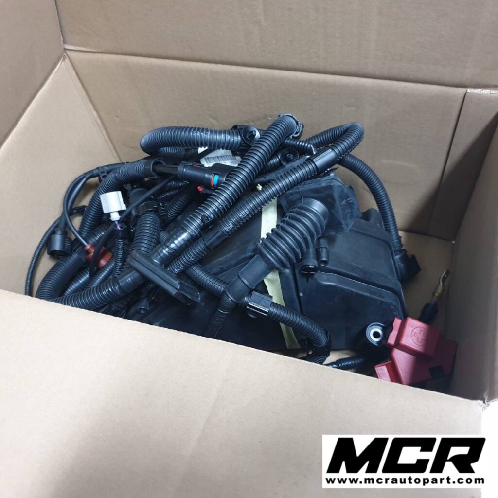 สายไฟเครื่องยนต์ Porsche Cayenne 958 อะไหล่แท้ จาก MCR Autoparts
