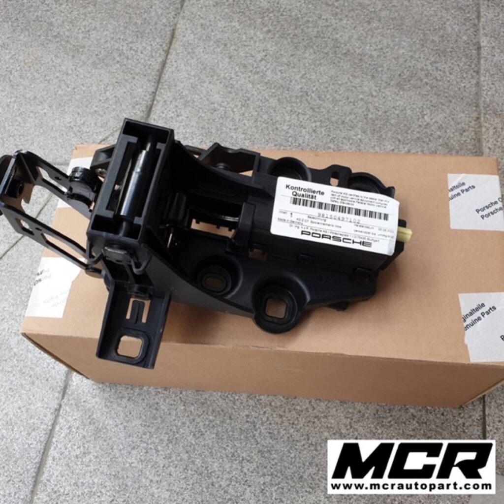 ขา สปอยเลอร์หลัง Porsche Cayman 981 อะไหล่แท้ จาก MCR Autoparts