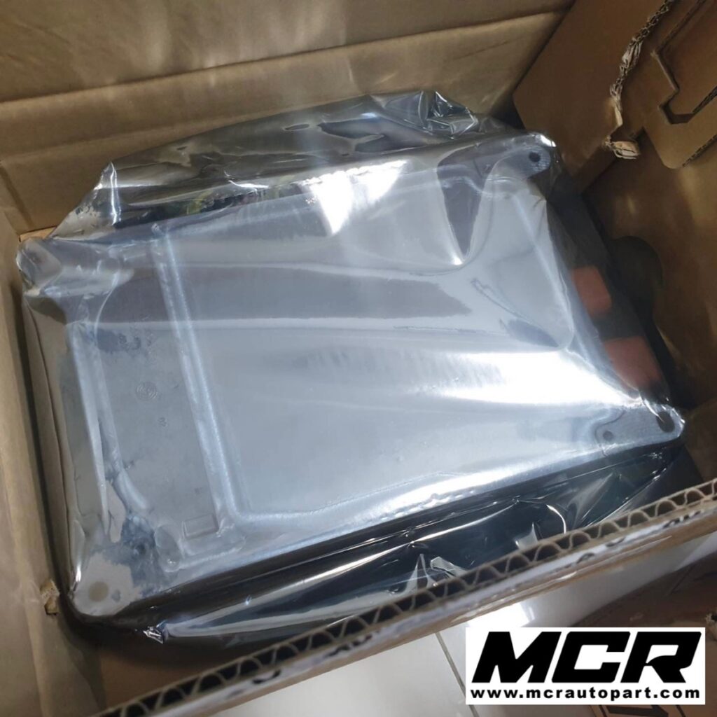 กล่องไฟ Porsche Cayenne E3 2021 model อะไหล่แท้ จาก MCR Autoparts