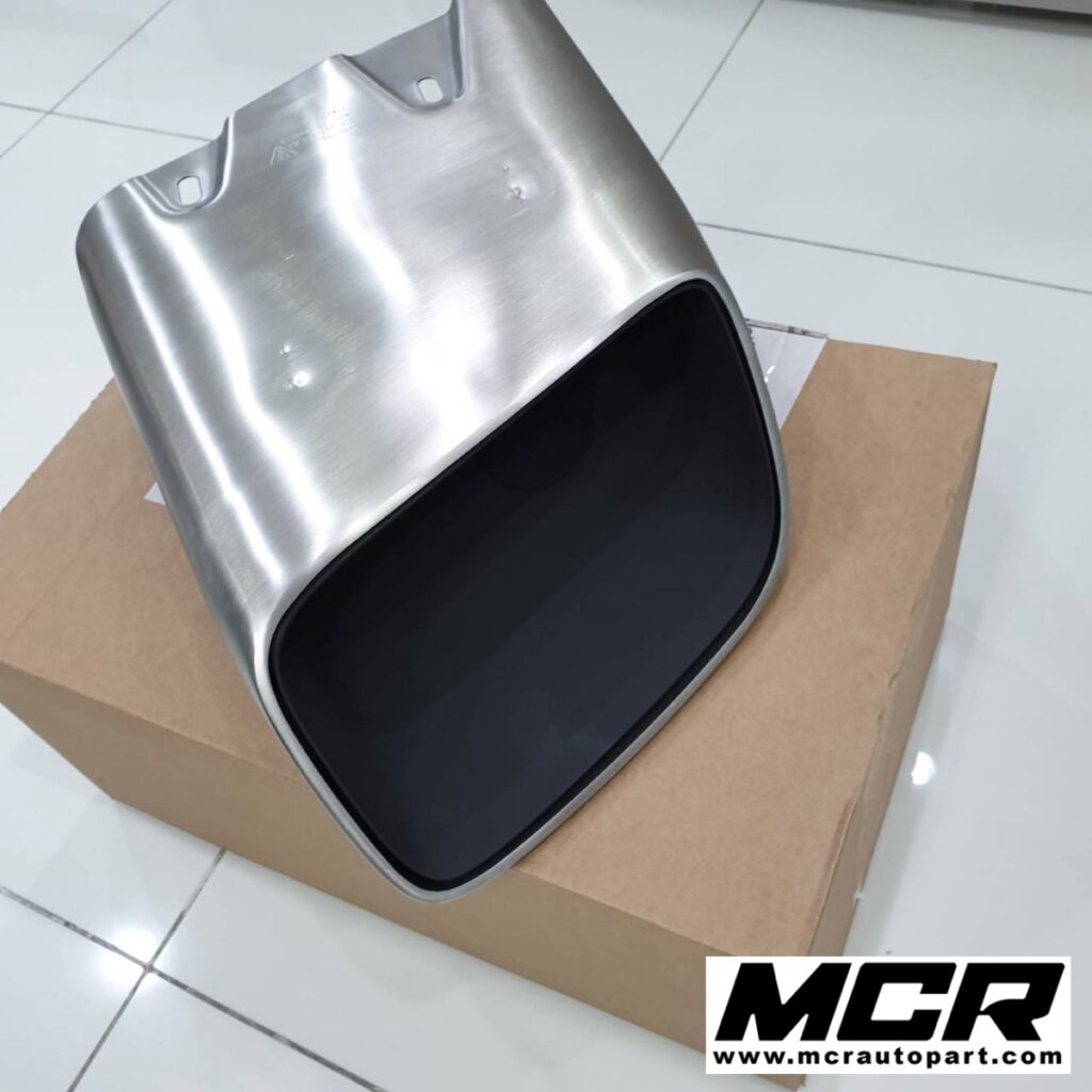 ปลายท่อ Porsche Macan 2022 model อะไหล่แท้ จาก MCR Autoparts