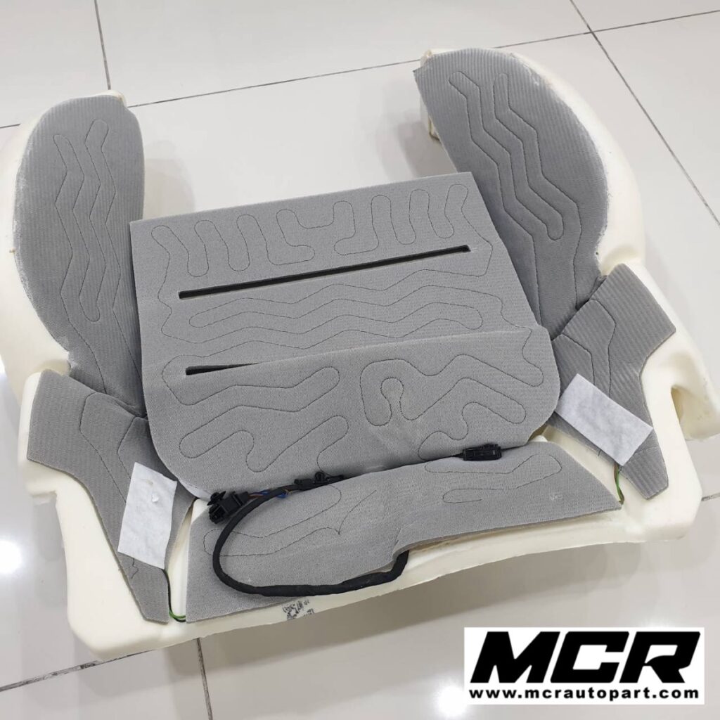 โฟมแผงเซ็นเซอร์เบาะหน้า Porsche Cayenne 958 อะไหล่แท้ จาก MCR Autoparts