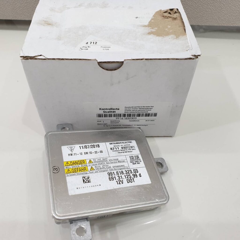 กล่องไฟ Xenon Porsche Carrera 991 อะไหล่แท้ จาก MCR Autoparts
