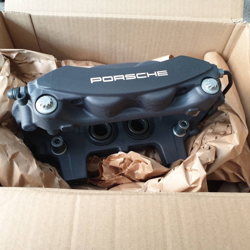 คาลิปเปอร์เบรค Porsche Cayenne E3 2022 model อะไหล่แท้ จาก MCR Autoparts