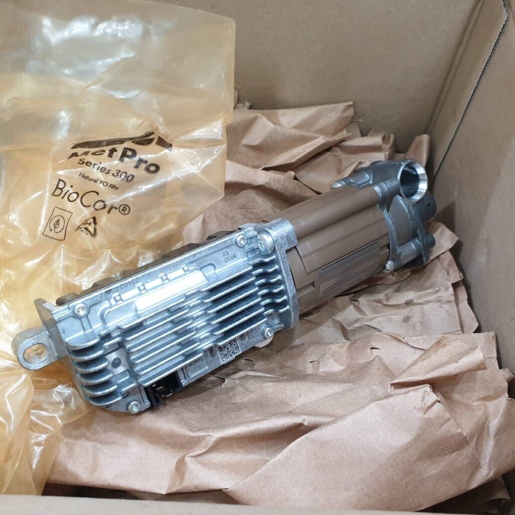 ปั๊มเกียร์ Porsche Cayenne E3 2022 model อะไหล่แท้ จาก MCR Autoparts