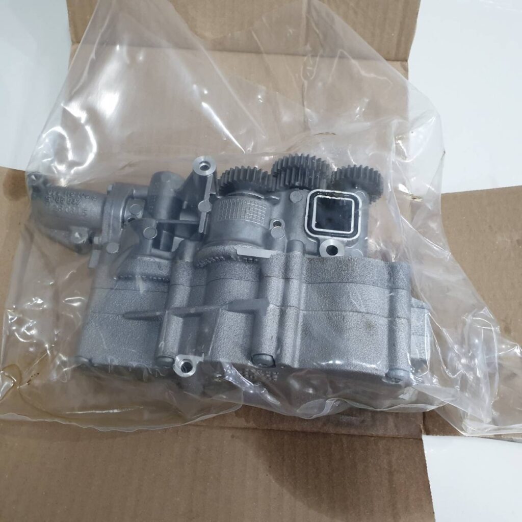 ปั๊มน้ำมันเครื่อง Audi R8 อะไหล่แท้ จาก MCR Autoparts