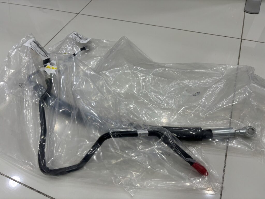 ท่อน้ำมันพาวเวอร์ Porsche 964 Classic model อะไหล่แท้ จาก MCR Autoparts