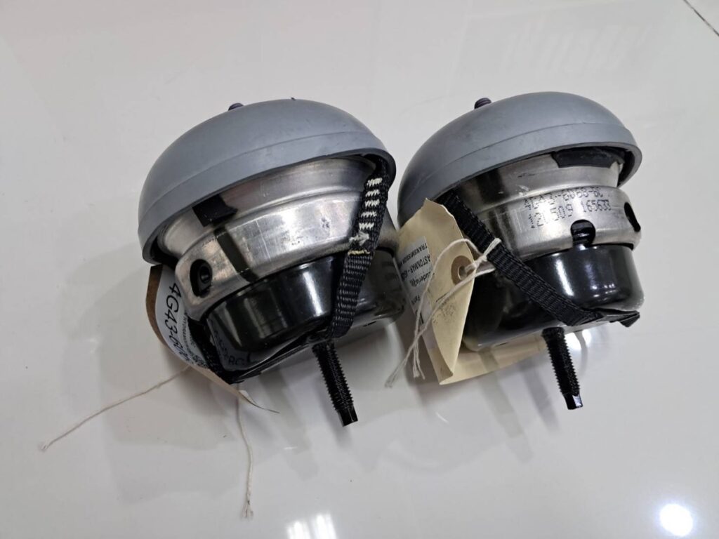 ยางแท่นเครื่อง Aston Martin DB9 อะไหล่แท้ จาก MCR Autoparts