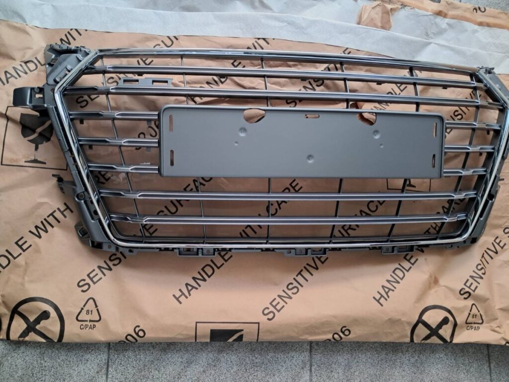 กระจังหน้า Audi TTS 2022 อะไหล่แท้ จาก MCR Autoparts