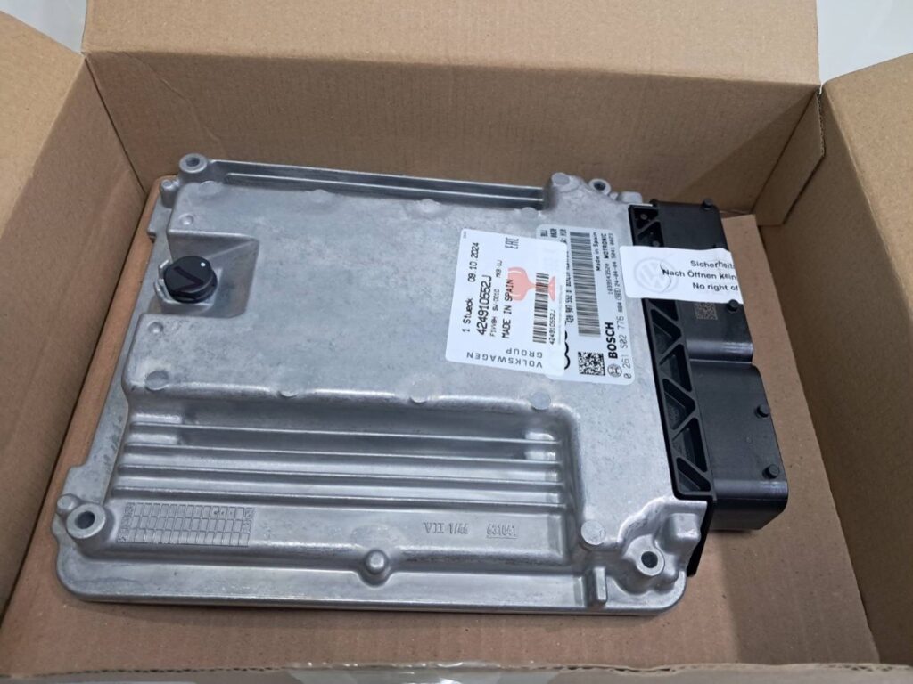 กล่อง ECU Audi R8 อะไหล่แท้ จาก MCR Autoparts