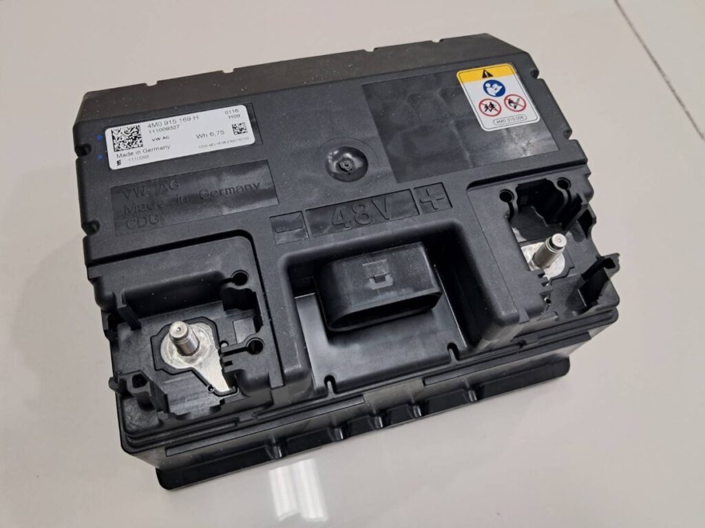 แบตเตอรี่ 48V Lamborghini Urus อะไหล่แท้ จาก MCR Autoparts