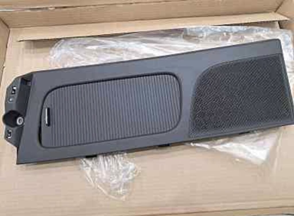 แผ่นปิดที่ใส่ของหลัง Porsche 981 Cayman Boxster อะไหล่แท้ จาก MCR Autoparts